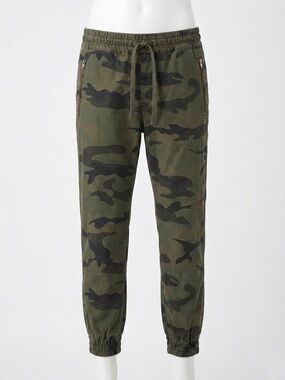 Aritzia TNA Camo Trooper Joggers Size Medium Green Camouflage EUC Green Olive